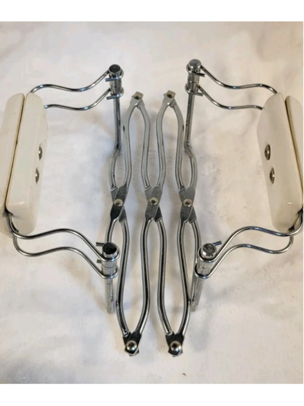 Pfaltzgraff Grapevine 10” 2-Section Divided Server with Metal Rack